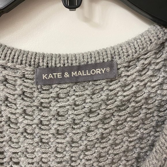 Kate & Mallory Sleeveless Open Front Cable Knit Cardigan/Vest. Gray. Medium - Picture 2 of 12